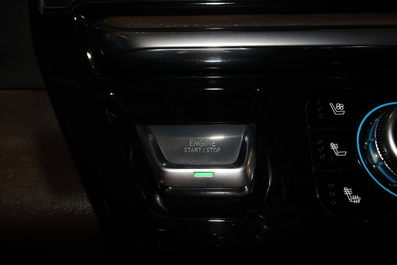 Certified 2024 GMC Sierra 1500 Denali w/ Denali Reserve Package AWD/4WD image 18