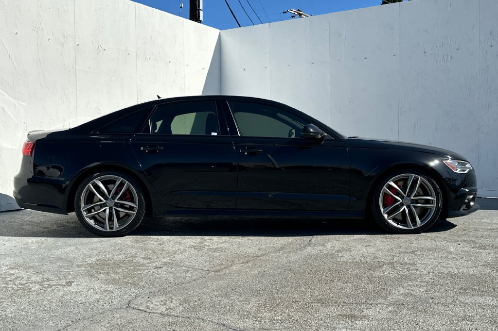 Used 2018 Audi S6 Prestige AWD/4WD image 2