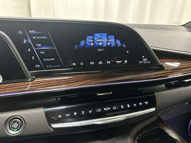 Used 2021 Cadillac Escalade Premium Luxury w/ Performance Package AWD/4WD image 11