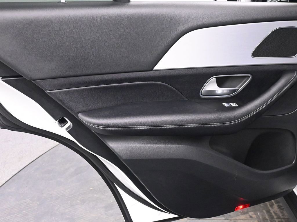 Used 2024 Mercedes-Benz GLE 450e GLE 450e image 13