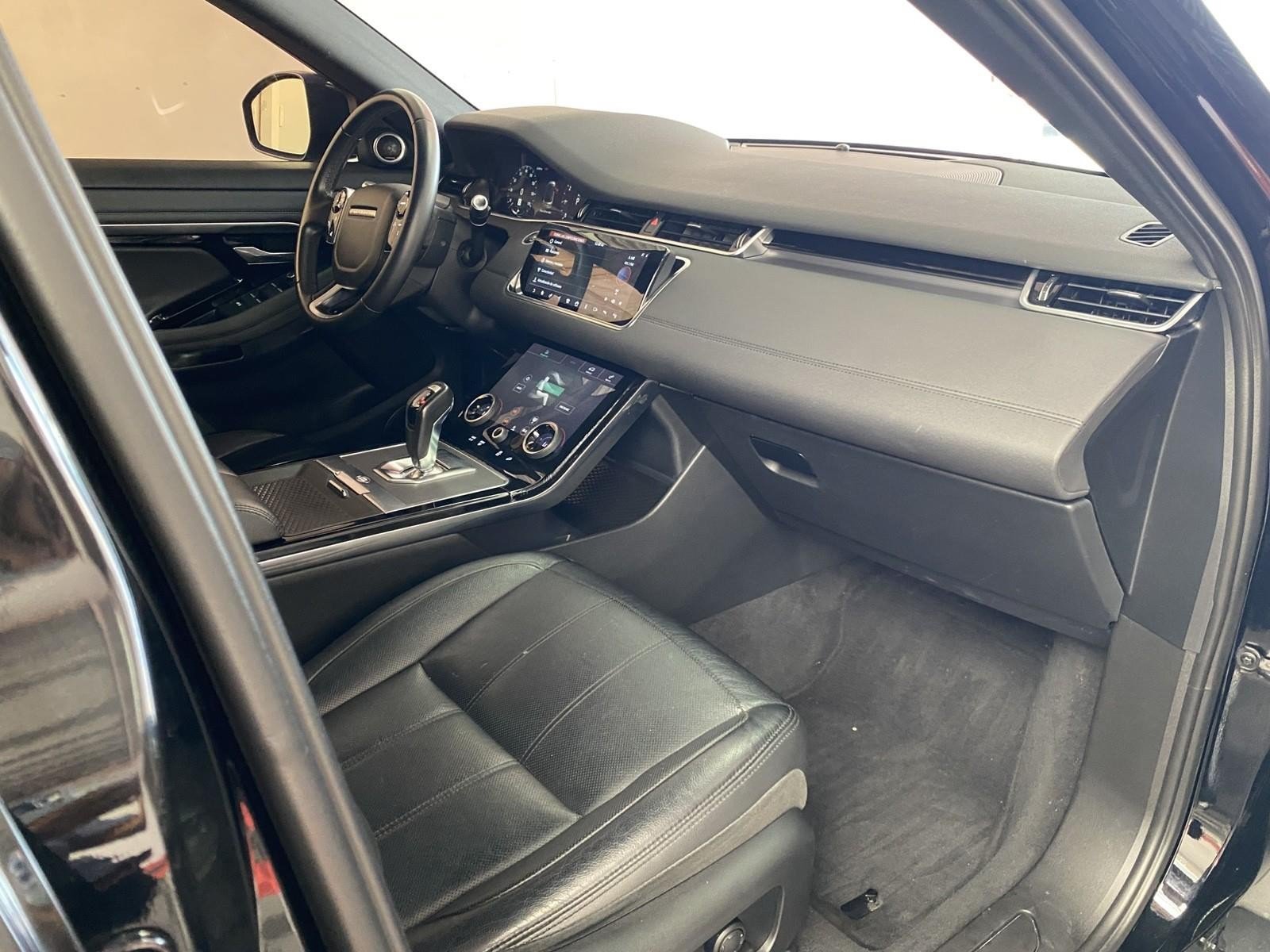 Used 2020 Land Rover Range Rover Evoque SE AWD/4WD image 8
