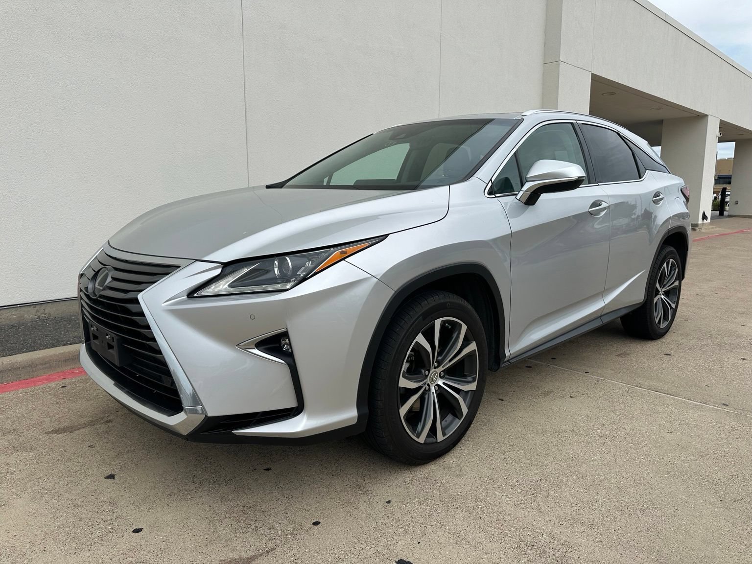 Used 2016 Lexus RX 350 FWD w/ Premium Package image 3