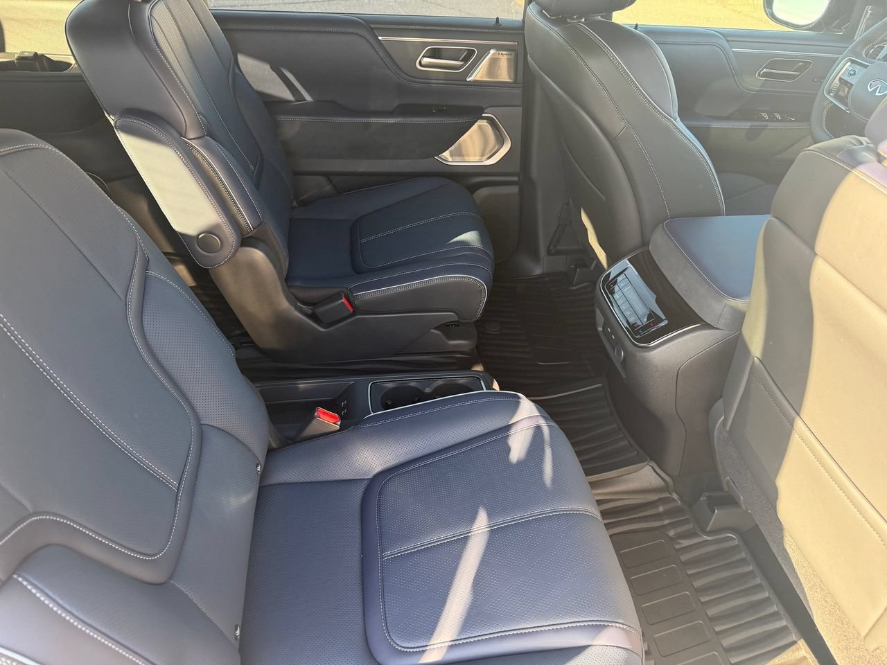 New 2027 INFINITI QX80 Sensory AWD/4WD image 12
