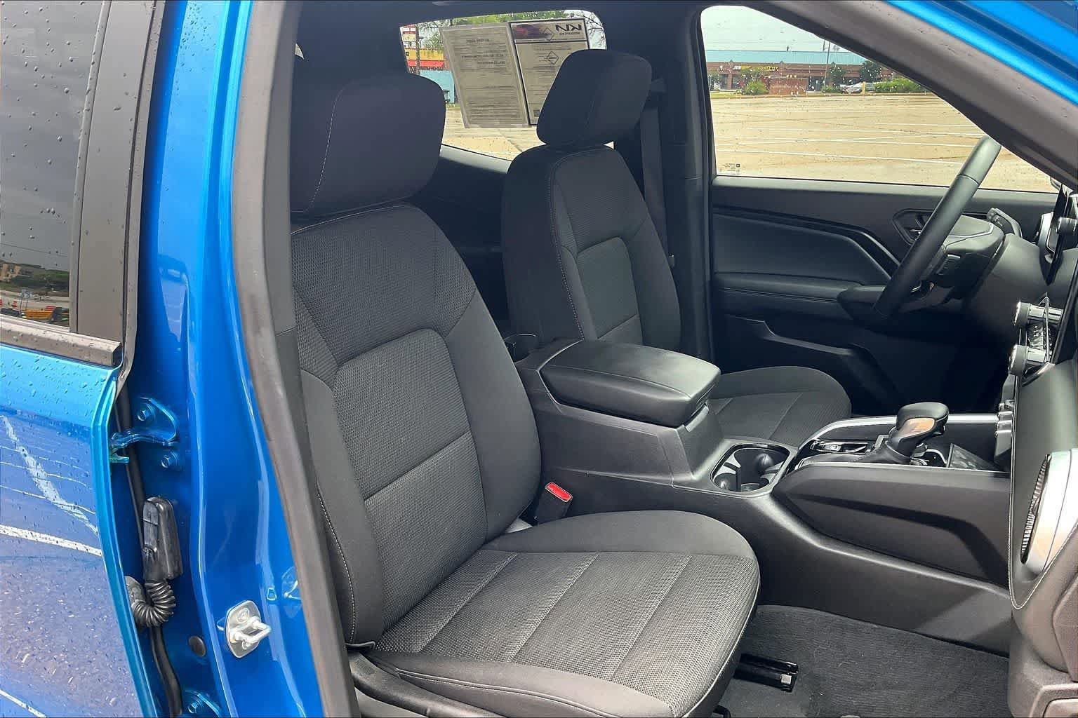 Used 2024 Chevrolet Colorado LT w/ LT Convenience Package RWD image 13