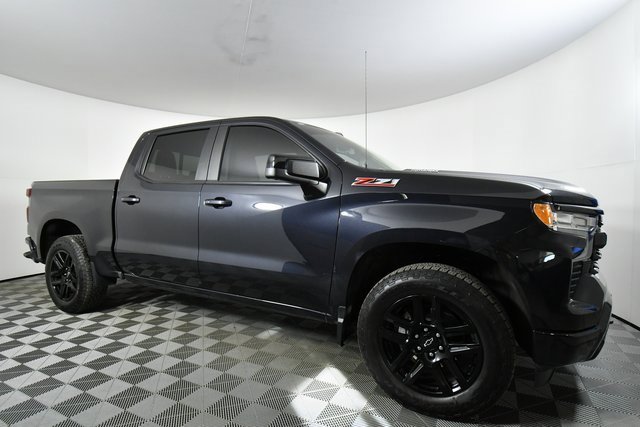Used 2024 Chevrolet Silverado 1500 RST w/ Convenience Package II image 9