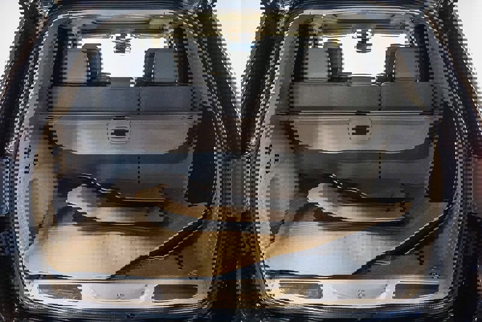 Used 2017 Jeep Grand Cherokee Overland image 26