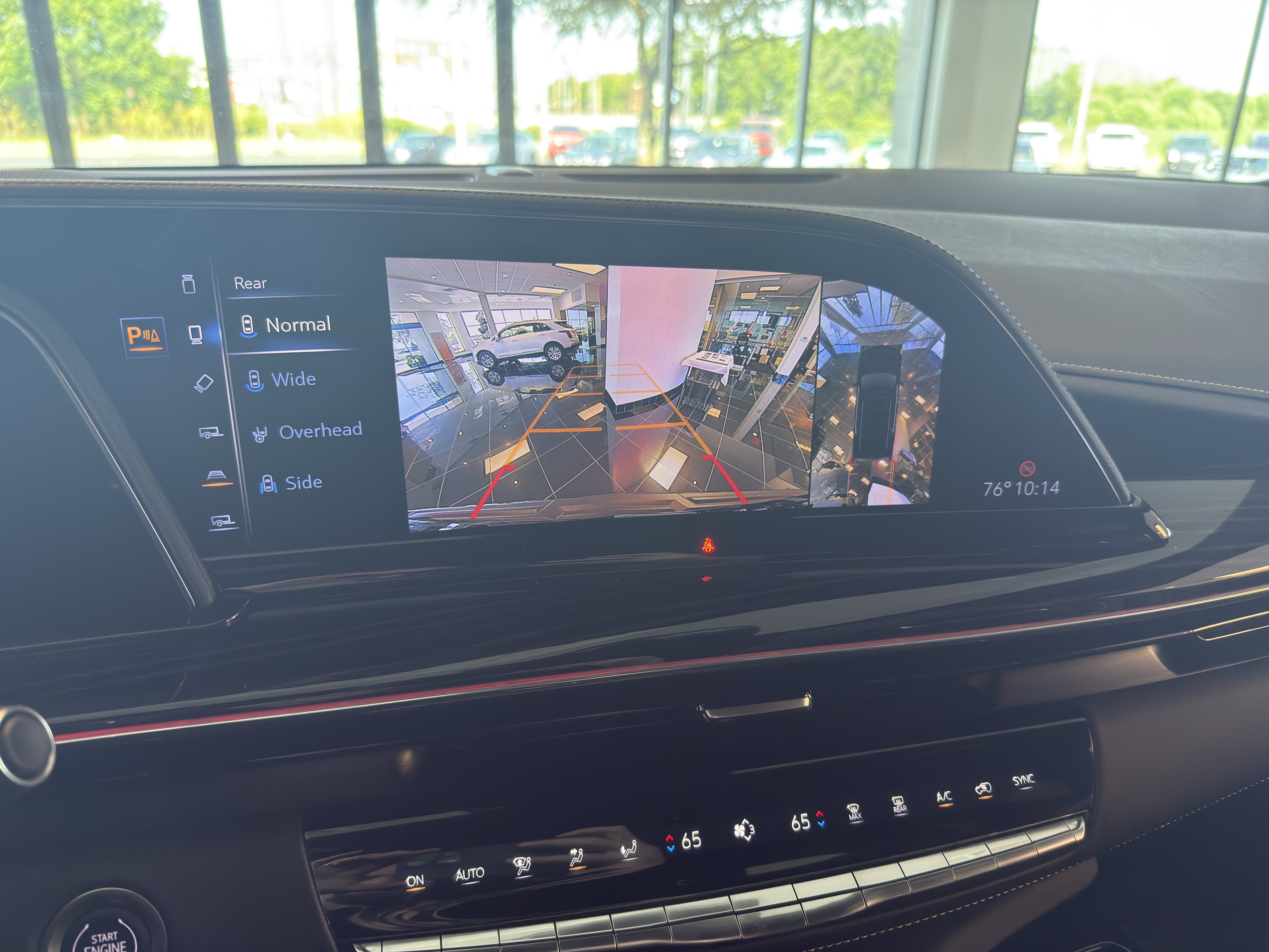 Certified 2022 Cadillac Escalade ESV Sport AWD/4WD image 11