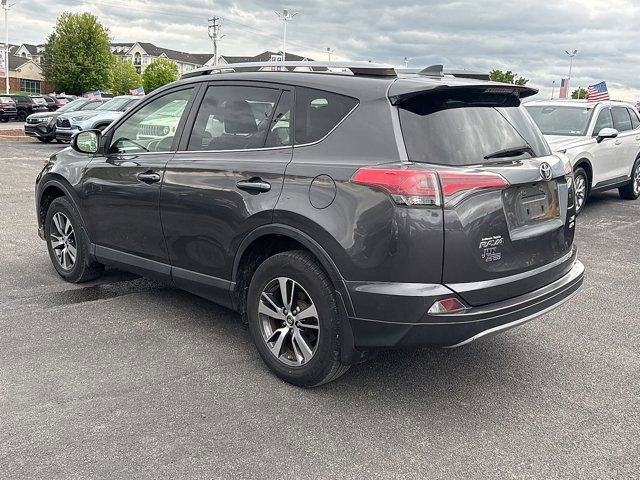 Used 2018 Toyota RAV4 XLE w/ Plus Extra Value Package AWD/4WD image 4