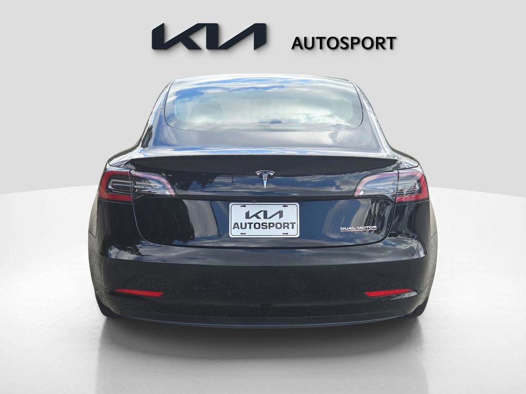 Used 2022 Tesla Model 3 Performance image 9