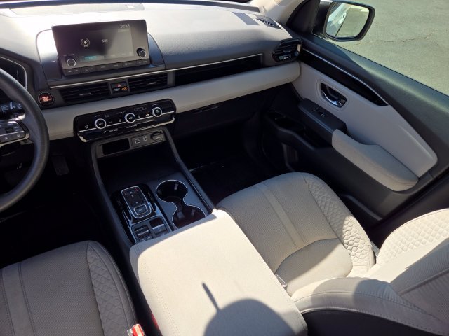 Certified 2023 Honda Pilot LX image 18