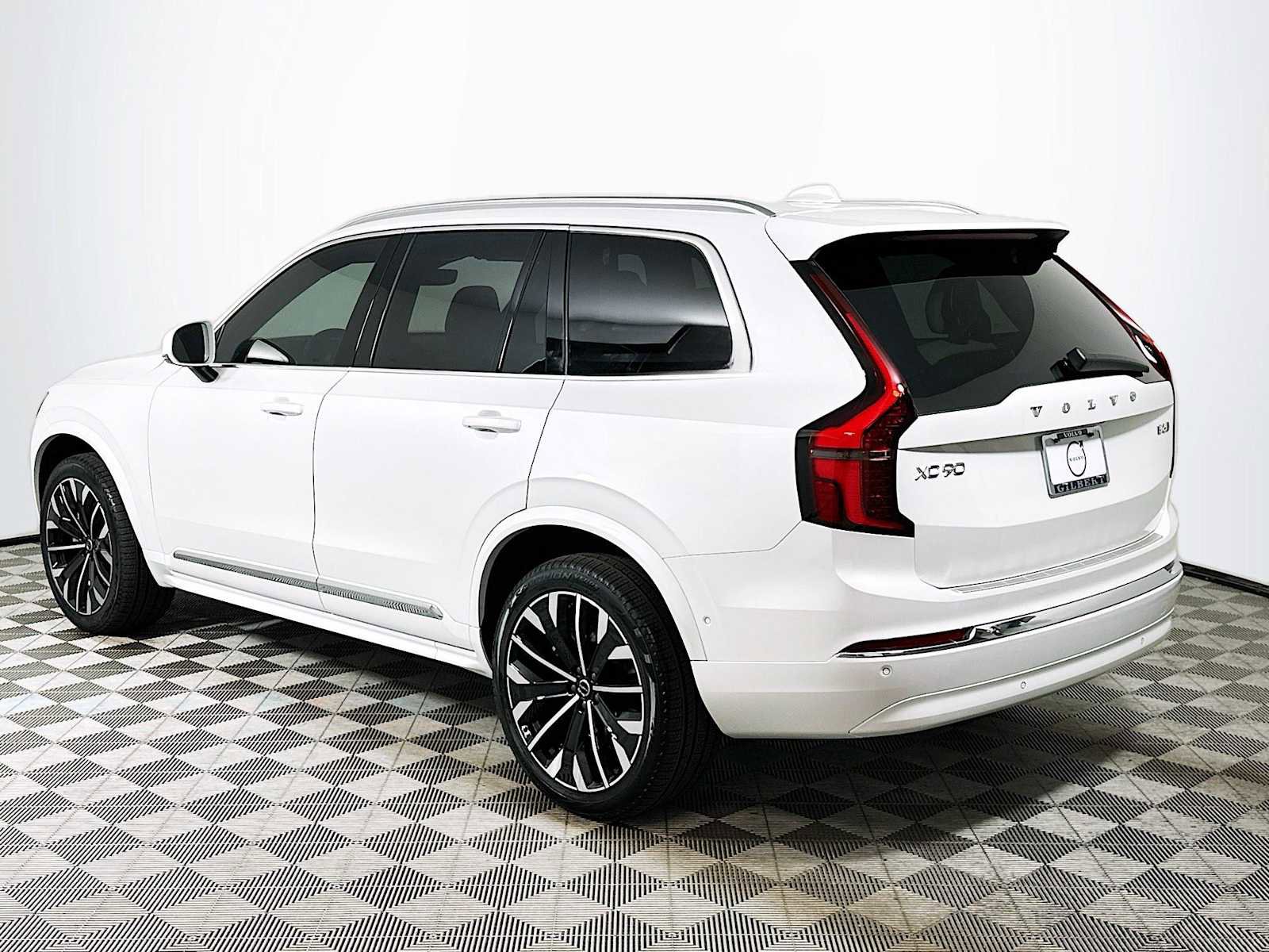 New 2026 Volvo XC90 B6 Plus w/ Protection Package Premier image 5