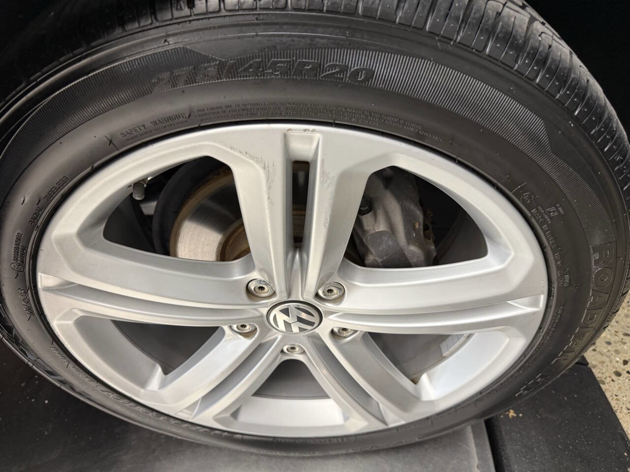 Used 2014 Volkswagen Touareg VR6 image 35