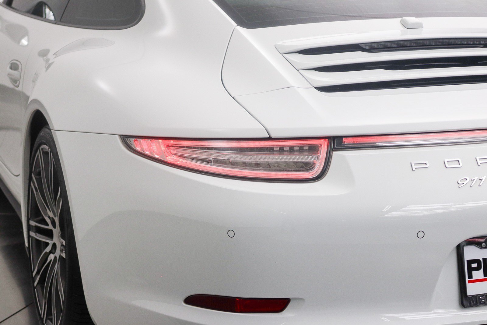 Used 2015 Porsche 911 Carrera 4S AWD/4WD image 11