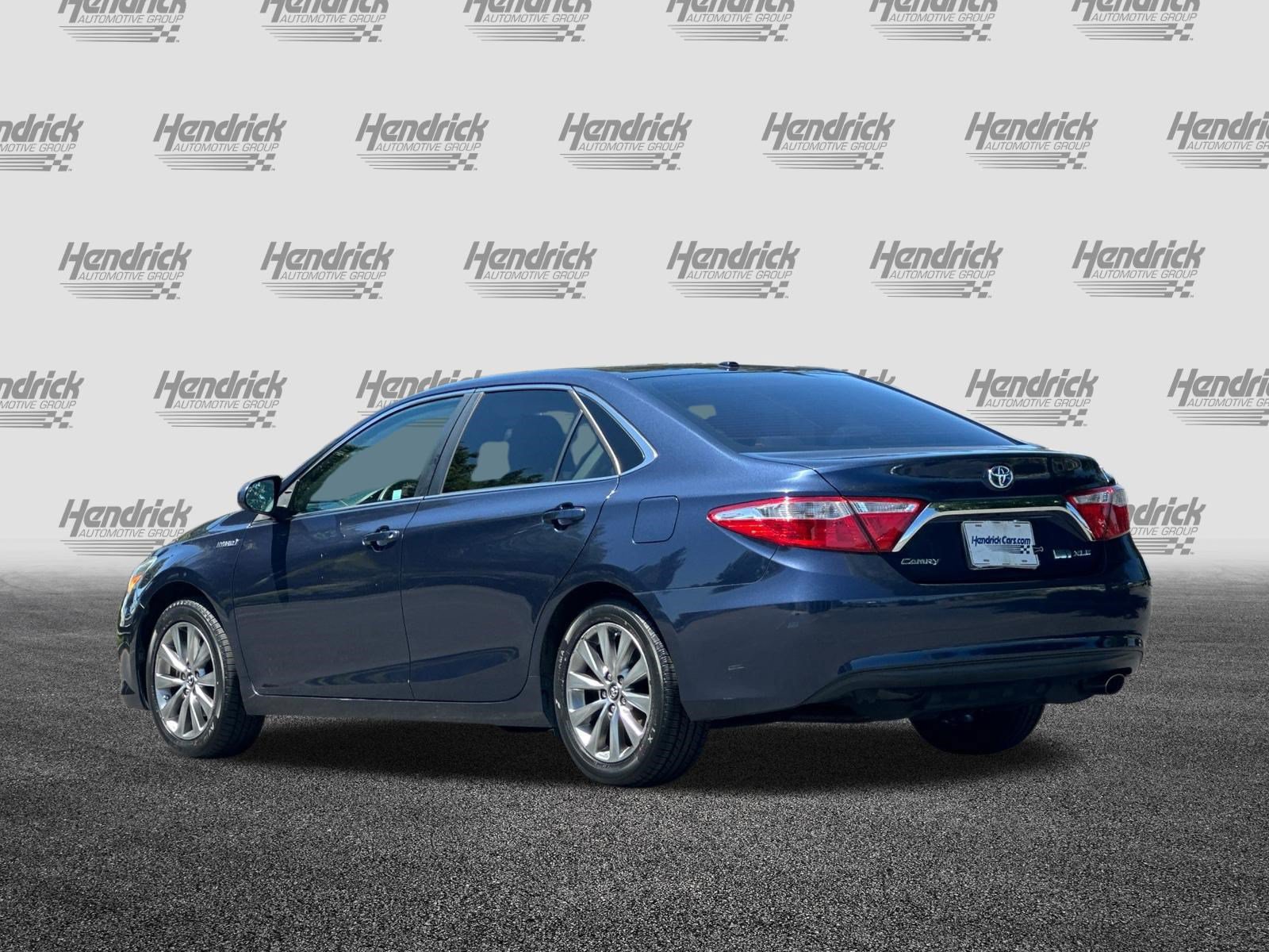 Used 2017 Toyota Camry XLE w/ Moonroof Package FWD image 7