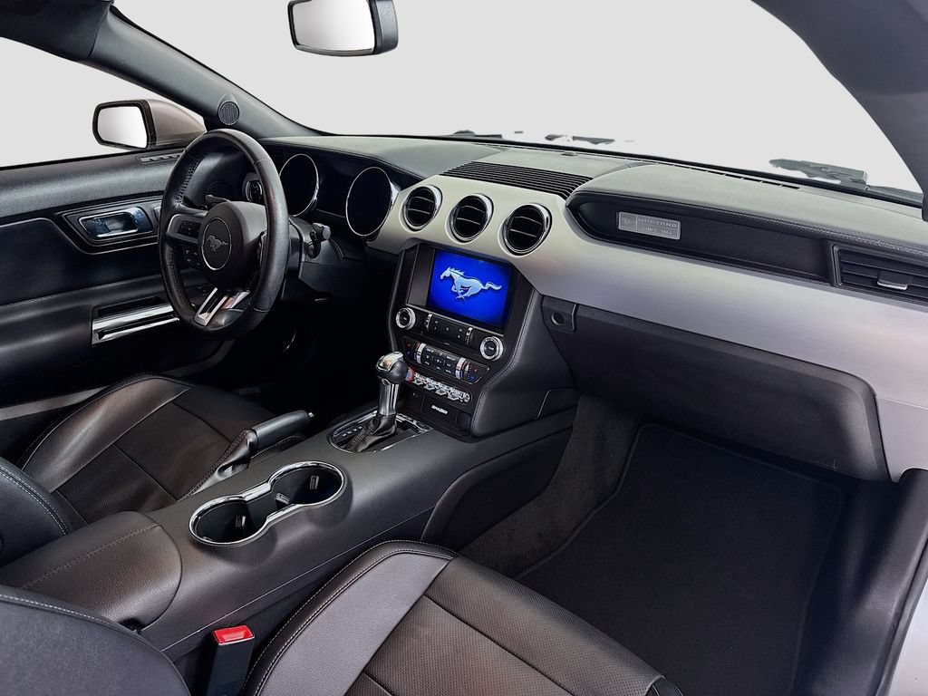 Used 2017 Ford Mustang GT Premium w/ Equipment Group 401A RWD image 28