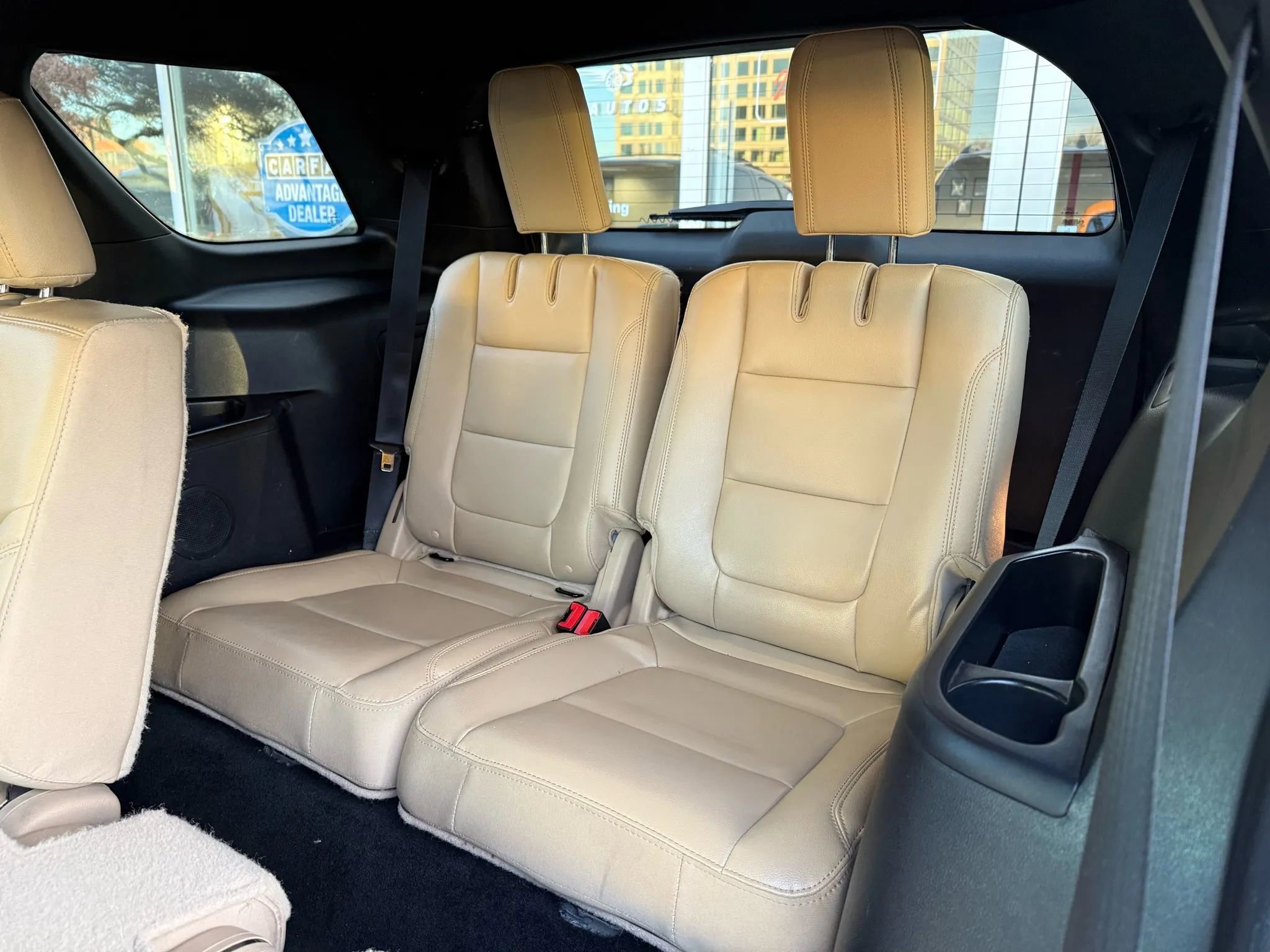 Used 2016 Ford Explorer XLT w/ Equipment Group 202A image 32