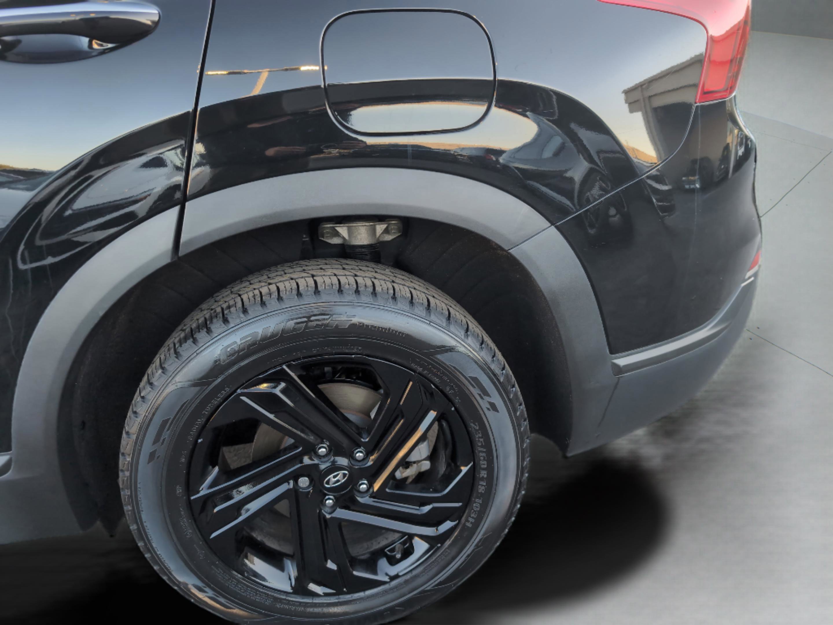 Used 2023 Hyundai Santa Fe SEL image 12