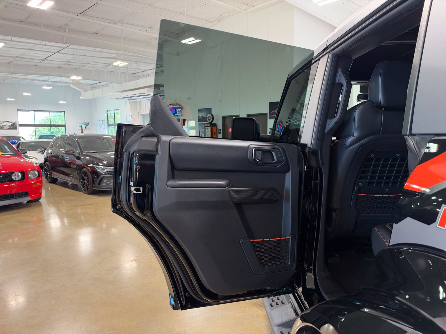 Used 2024 Ford Bronco Raptor AWD/4WD image 43