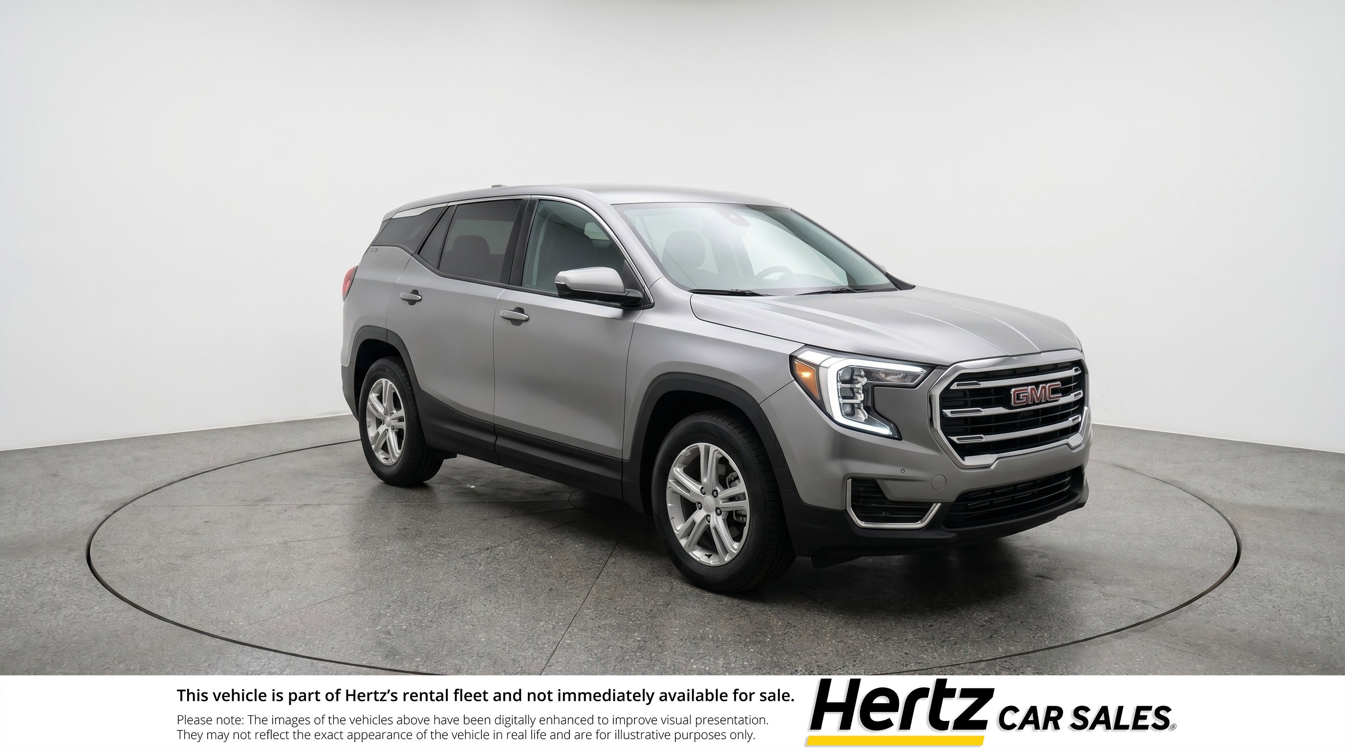 Used 2024 GMC Terrain SLE FWD image 1