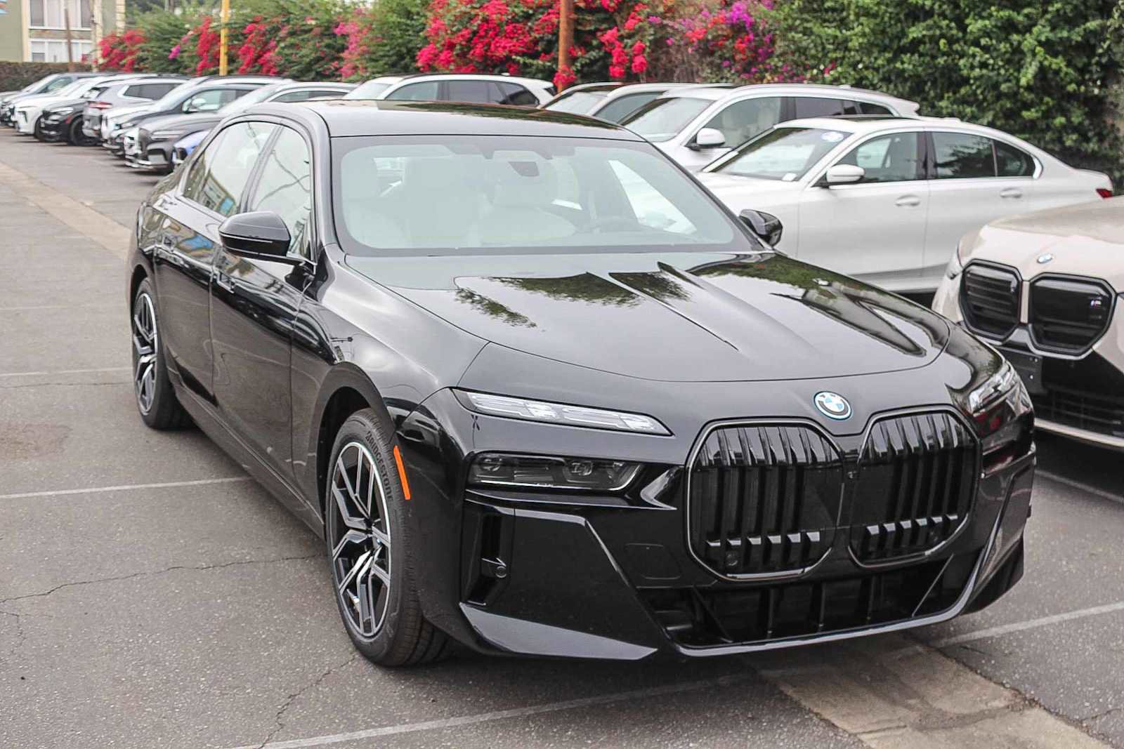 New 2026 BMW i7 xDrive60 w/ Executive Package image 5