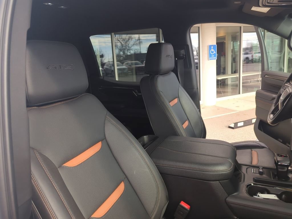 Used 2024 GMC Sierra 1500 AT4 w/ Technology Package image 36