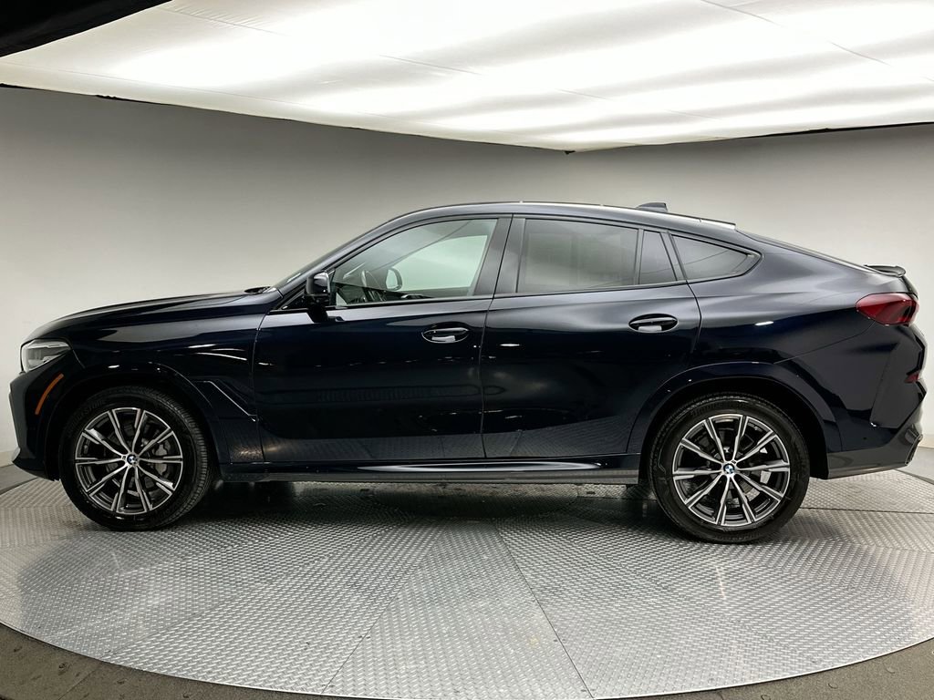 Used 2022 BMW X6 xDrive40i w/ M Sport Package image 10