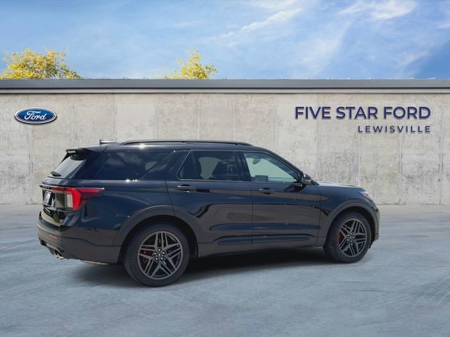 Used 2025 Ford Explorer ST AWD/4WD image 8