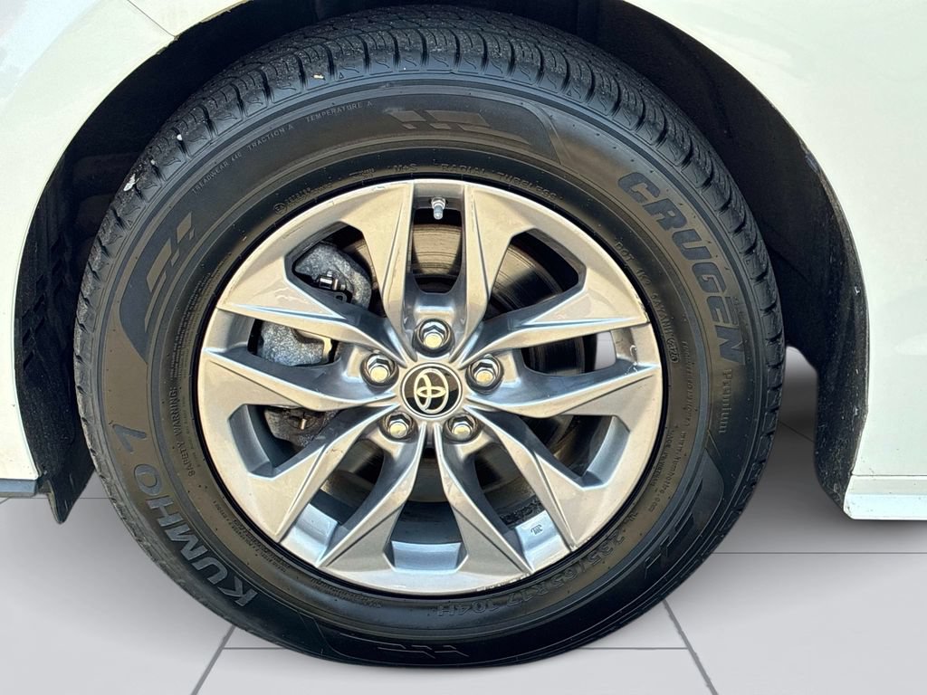 Used 2023 Toyota Sienna LE FWD image 20