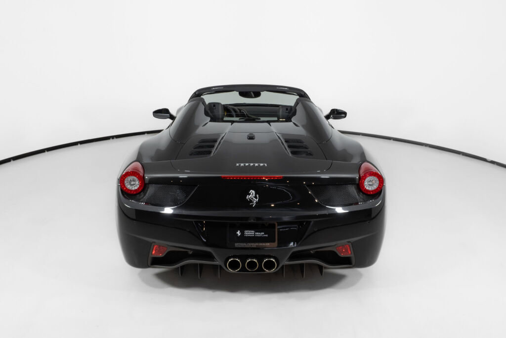 Used 2015 Ferrari 458 Spider RWD image 17