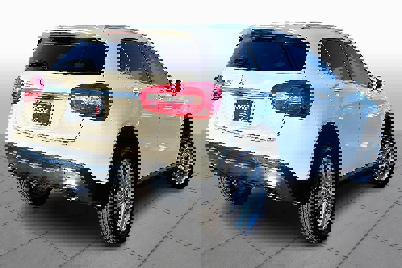 Used 2018 Mercedes-Benz GLA 250 image 13