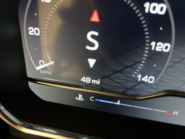 Certified 2025 GMC Sierra 3500 Denali w/ Denali Reserve Package image 11