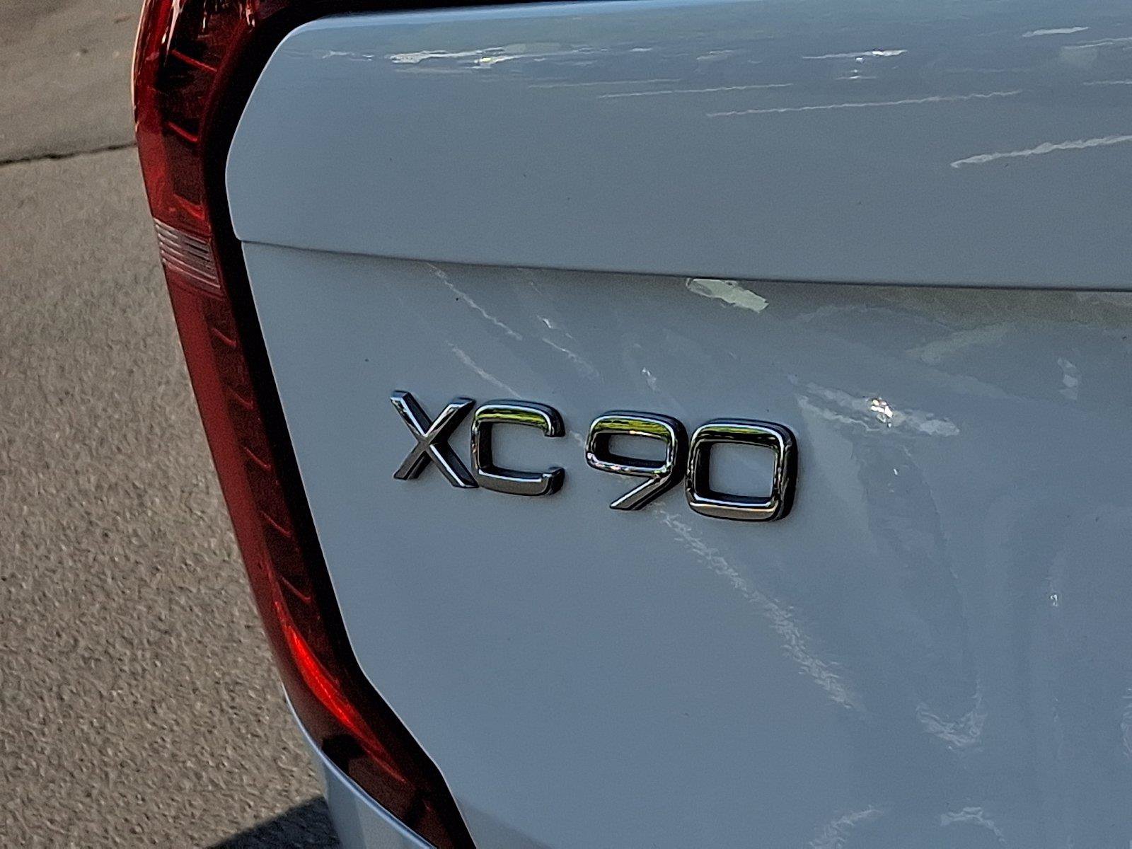 Used 2025 Volvo XC90 B5 Plus w/ Protection Package Premier AWD/4WD image 31