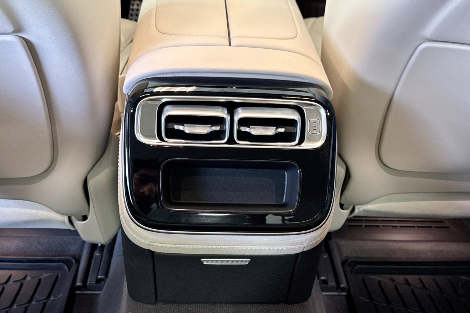 Certified 2025 Mercedes-Benz S 580 4MATIC Sedan image 24