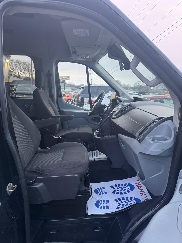 Used 2017 Ford Transit 350 XLT image 19
