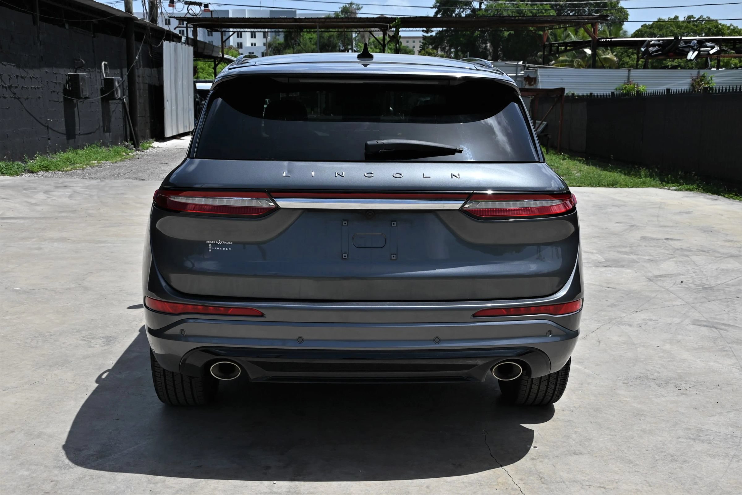 Used 2023 Lincoln Corsair Reserve w/ Equipment Group 201A FWD image 4