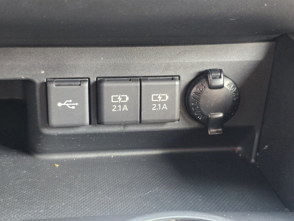 Used 2021 Toyota Highlander XSE AWD/4WD image 32