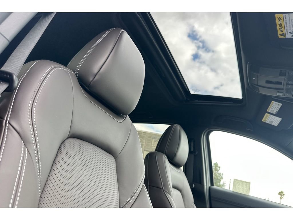 New 2025 MAZDA CX-5 Signature image 16