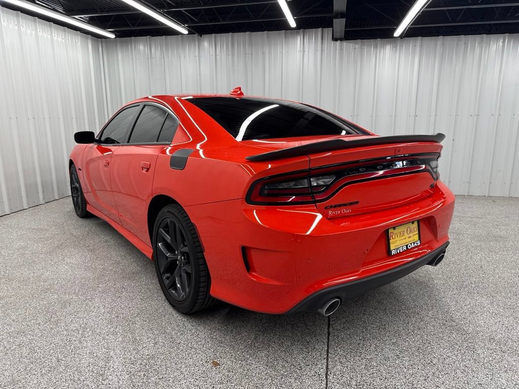 Used 2023 Dodge Charger R/T w/ Blacktop Package RWD image 4