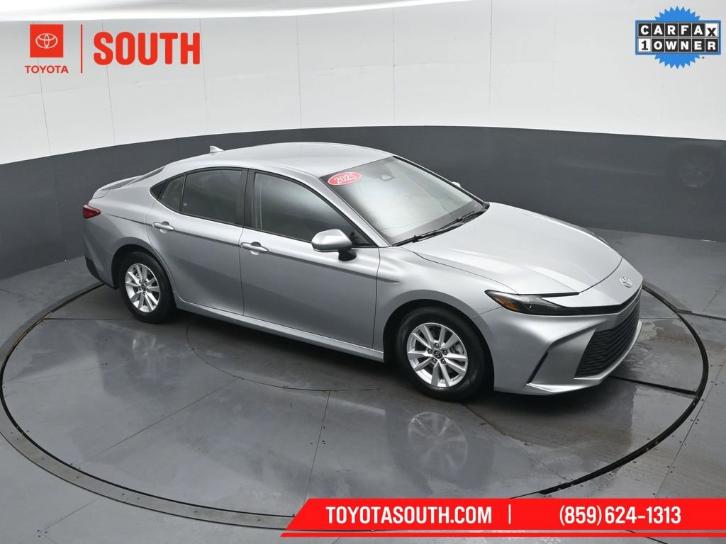 Used 2025 Toyota Camry LE image 50