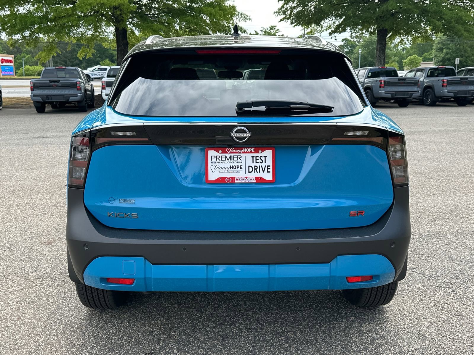 Used 2025 Nissan Kicks SR FWD image 5