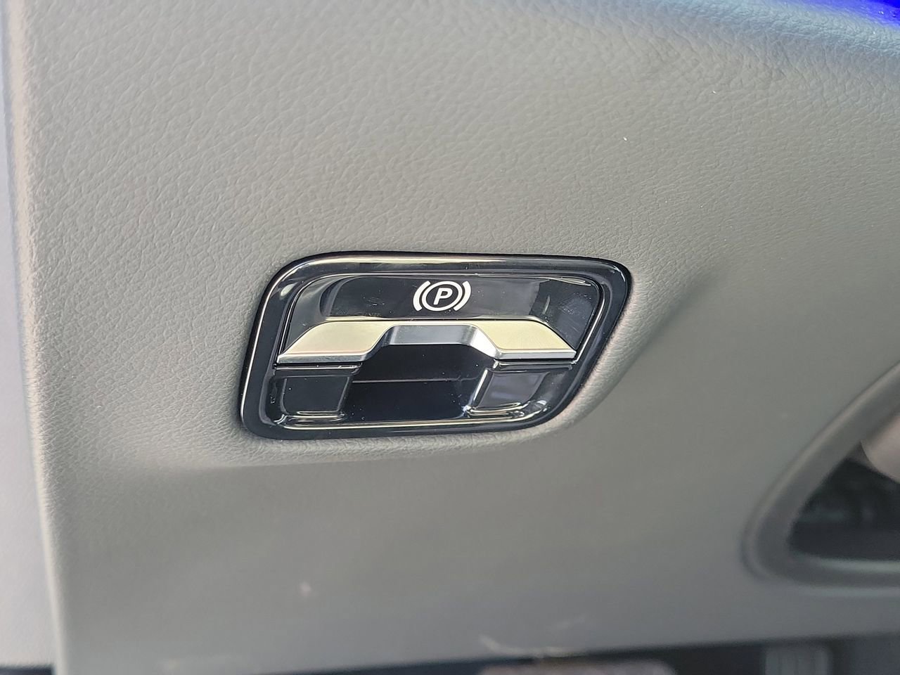 Certified 2024 Mercedes-Benz E 350 4MATIC Sedan image 23