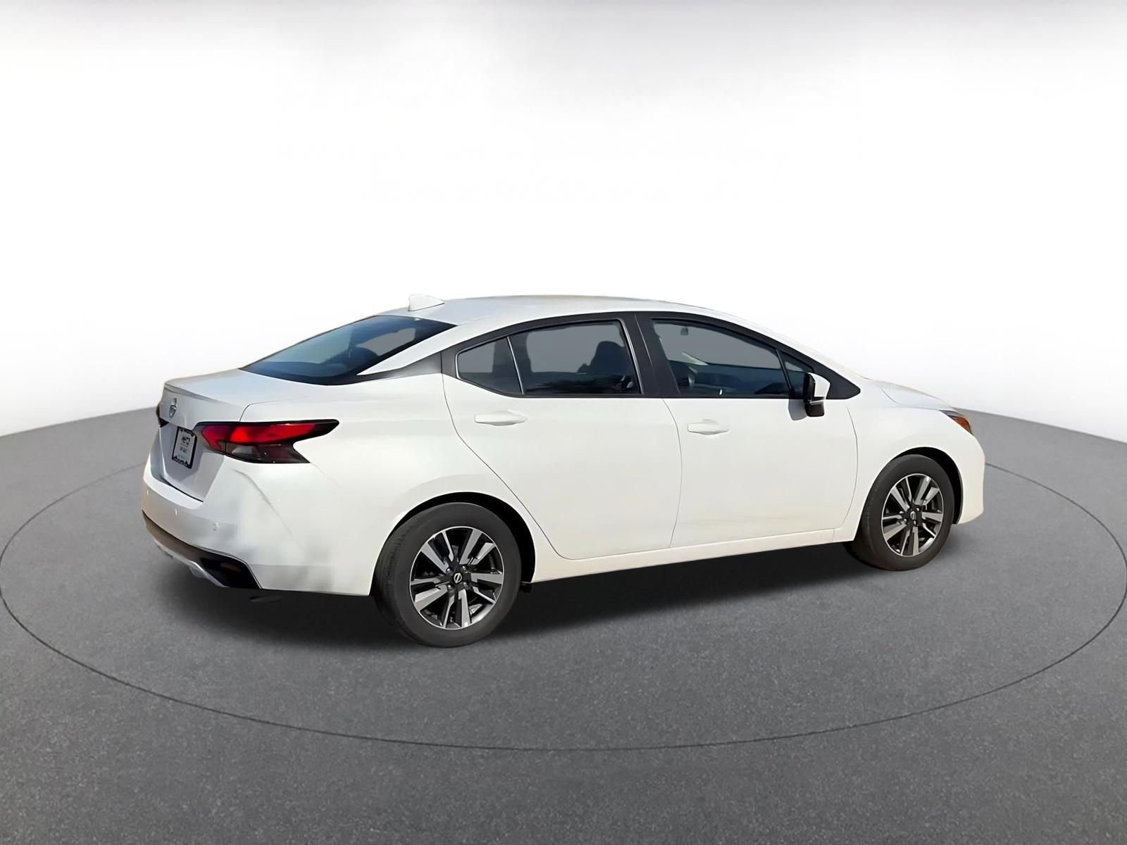 Used 2025 Nissan Versa SV image 14