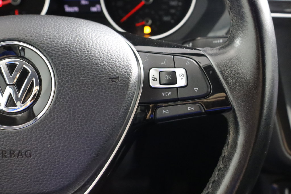 Used 2019 Volkswagen Tiguan SE AWD/4WD image 10