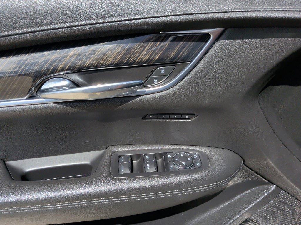 Used 2020 Cadillac XT6 Premium Luxury FWD image 12
