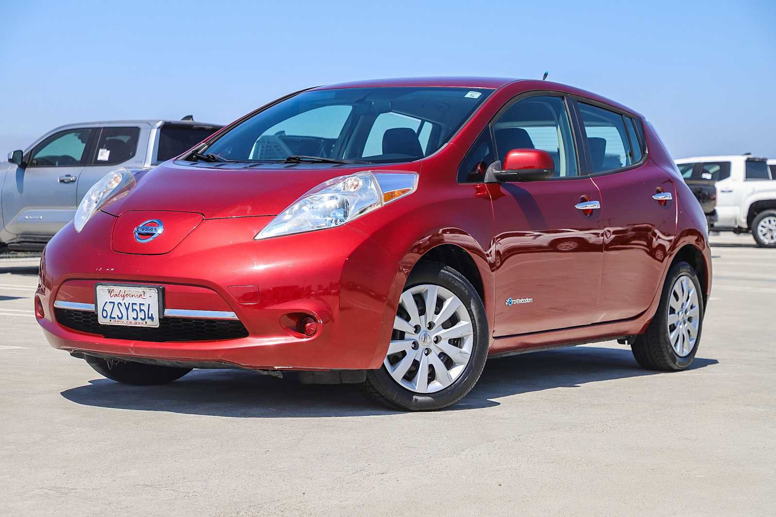 Used 2013 Nissan Leaf S FWD image 1
