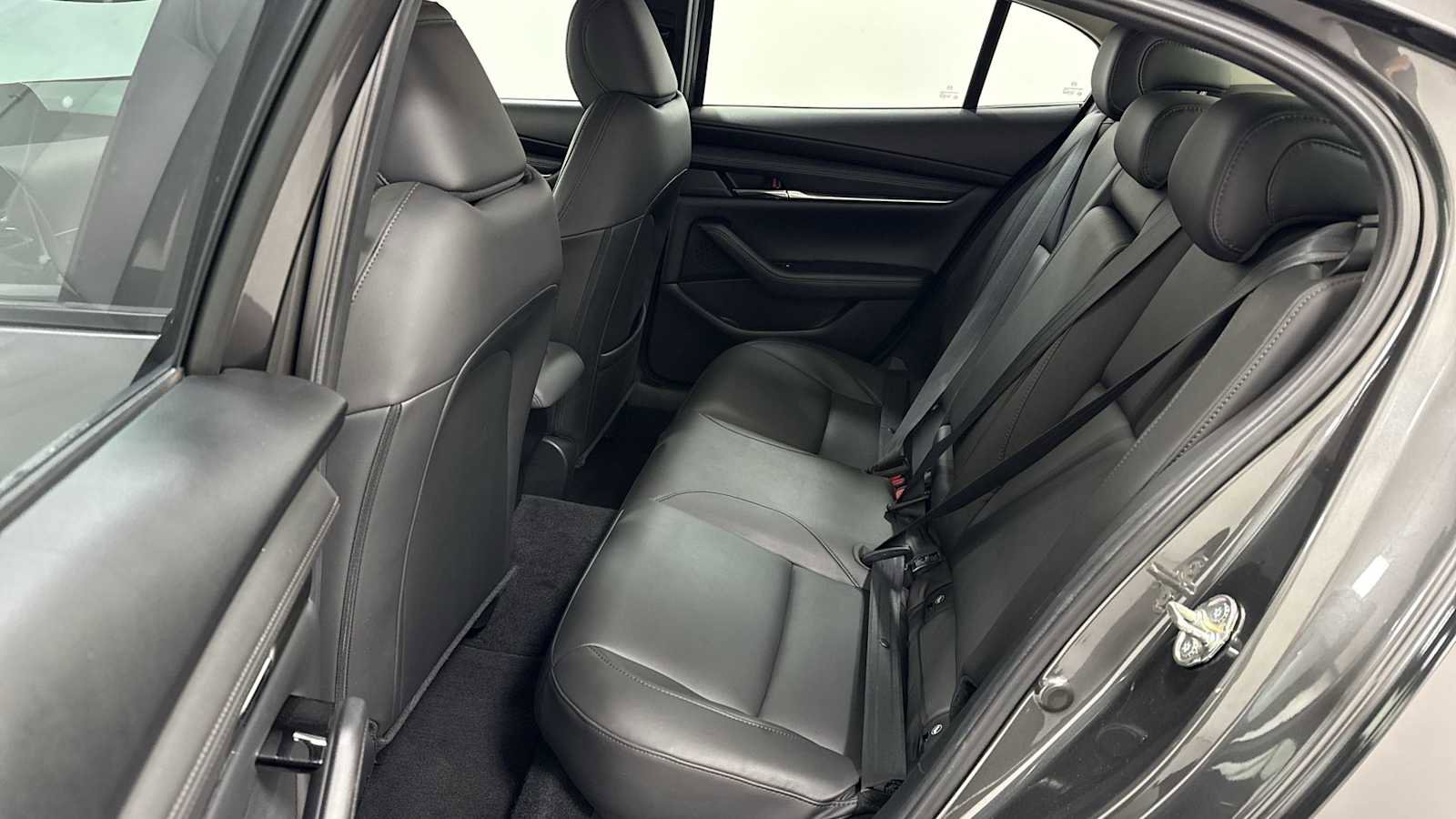 Used 2020 MAZDA MAZDA3 Sedan w/ Preferred Package image 24