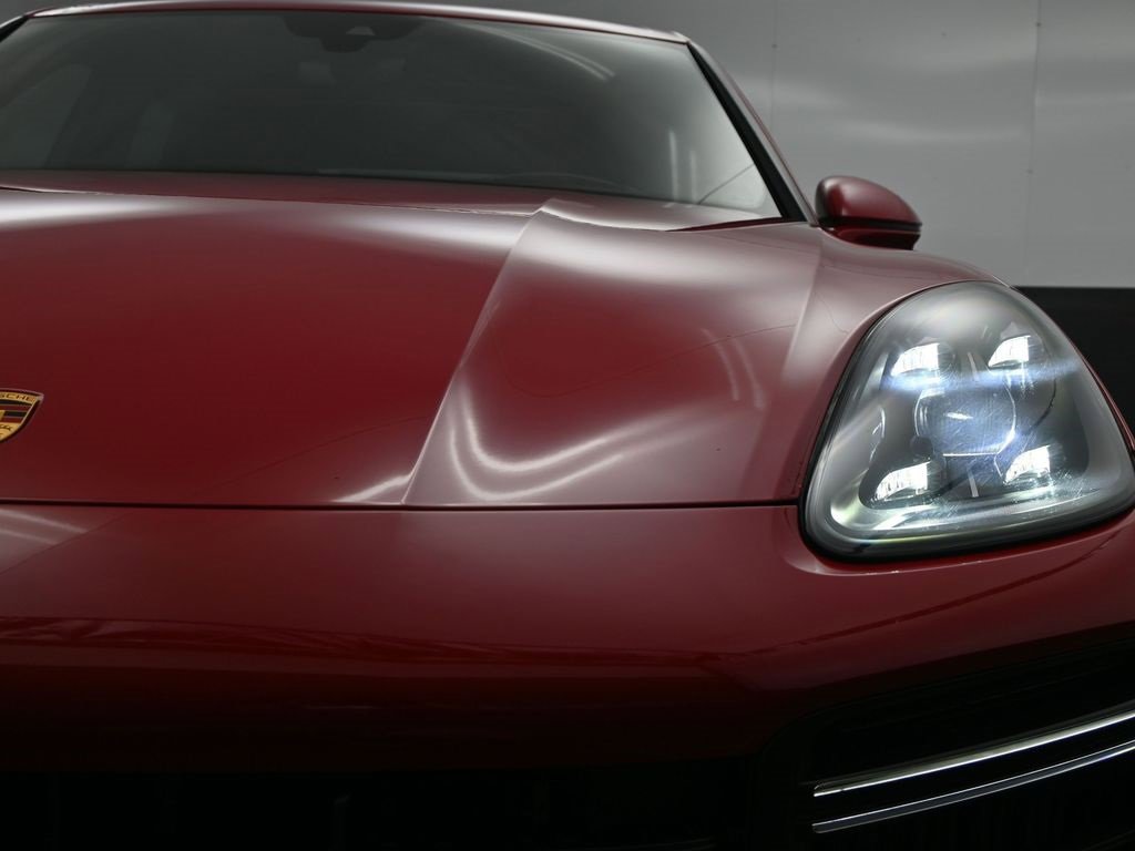 Used 2023 Porsche Cayenne Turbo w/ Premium Package Plus image 20