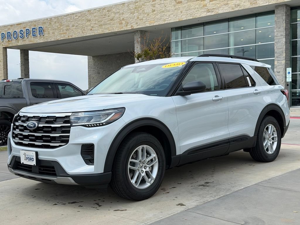 New 2026 Ford Explorer Active RWD image 9