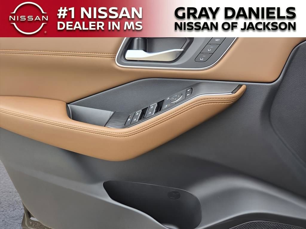 New 2026 Nissan Rogue Platinum w/ Platinum Premium Package image 14