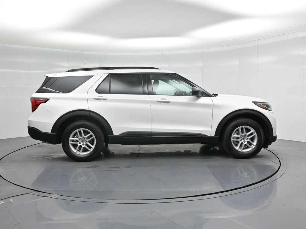 New 2026 Ford Explorer Active RWD image 27